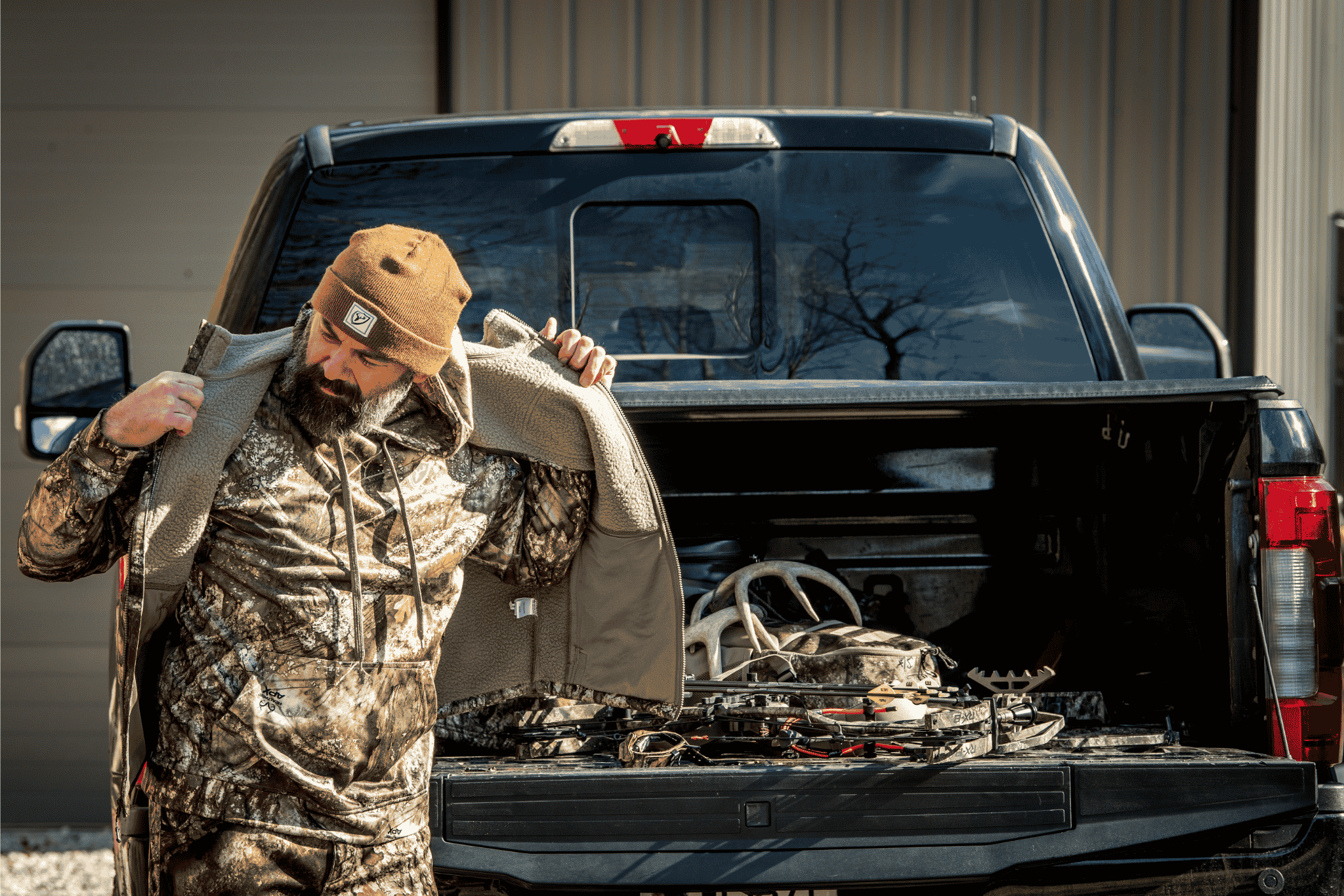 Best Whitetail Deer Hunting Gear for Every Season 